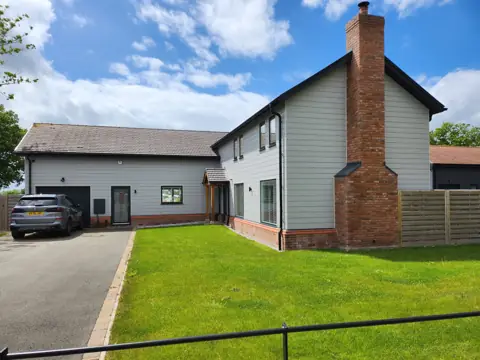 Pale cladding on a side elevation — CG Cladding Solutions